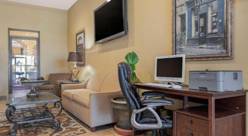 Best Western Taylor Inn Eksteriør billede
